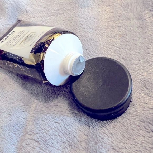 Cela GLACIER CLAY MASK. Brand new and sealed! - Picture 4 of 5